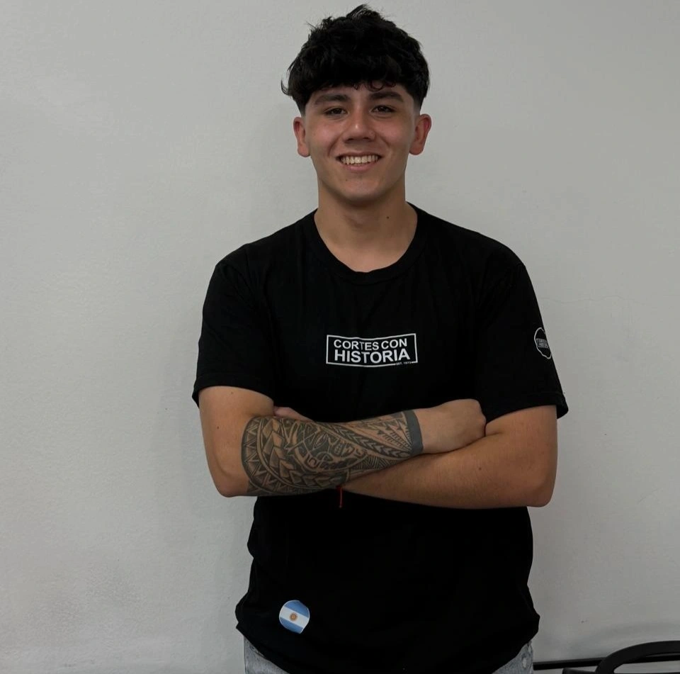 Lautaro Ñañez — Barbero profesional